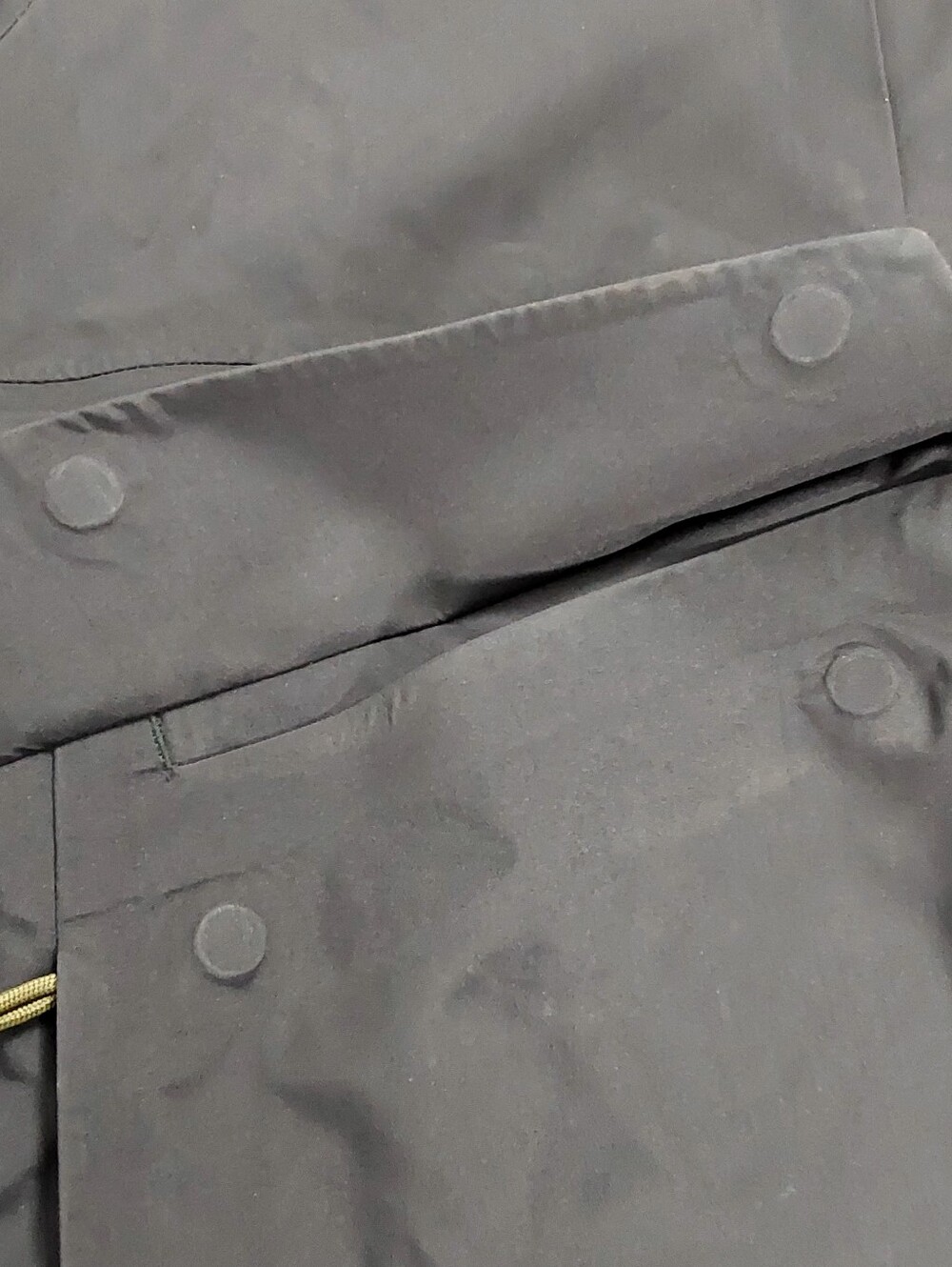 Viktos 3l Team Hardshell Jacket - Picture 6 of 15